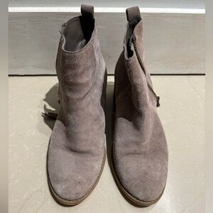 Women's Suede Ankle Boots - Taupe